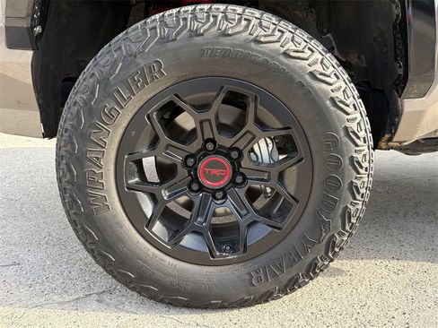 Used 2025 Toyota Tacoma TRD Pro image 9