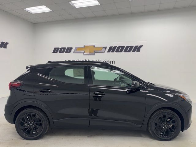New 2027 Chevrolet Bolt RS w/ Technology Package FWD image 4