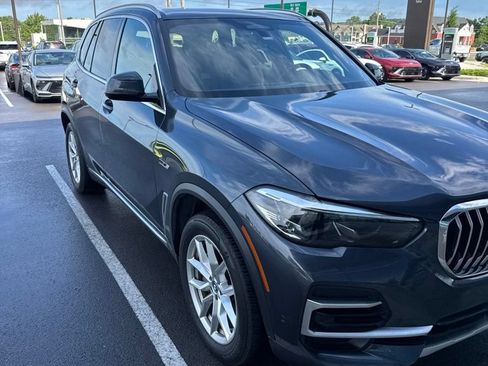 Used 2022 BMW X5 xDrive45e AWD/4WD image 2