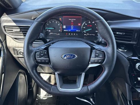 Used 2024 Ford Explorer ST-Line w/ Class IV Trailer Tow Package image 10