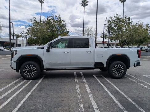 New 2026 GMC Sierra 2500 Denali Ultimate AWD/4WD image 11