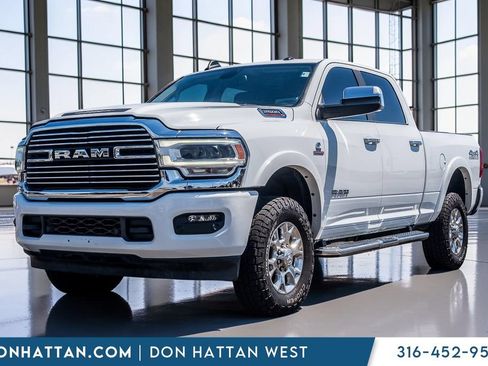 Used 2022 RAM 2500 Laramie AWD/4WD image 1