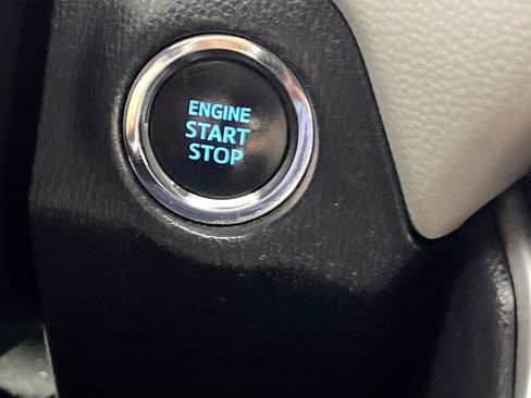 Used 2019 Toyota RAV4 XLE Premium w/ Advanced Technology Package FWD image 23