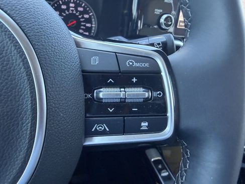 Certified 2022 Kia Sorento SX image 29