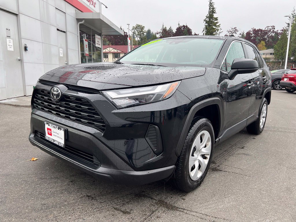 Certified 2025 Toyota RAV4 LE AWD/4WD image 7