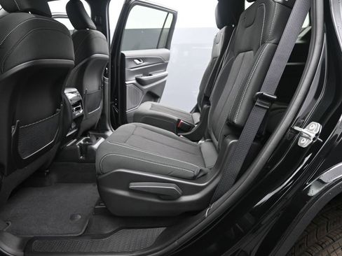 New 2025 Jeep Grand Cherokee L Laredo w/ Luxury Tech Group I image 13