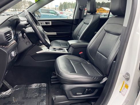 Used 2022 Ford Explorer Limited image 14
