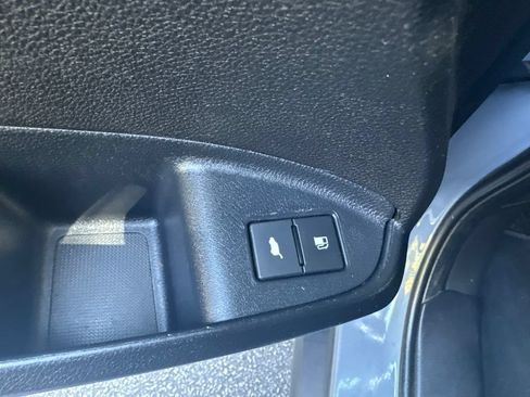 Used 2023 Honda Passport EX-L image 9