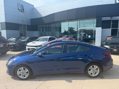 Used 2020 Hyundai Elantra SEL w/ Winter Weather Package FWD image 4