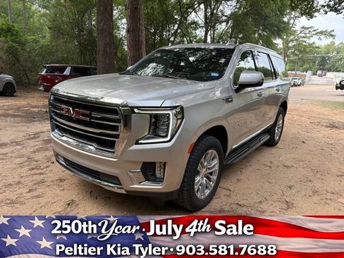 Used 2022 GMC Yukon SLT w/ SLT Premium Package AWD/4WD image 3