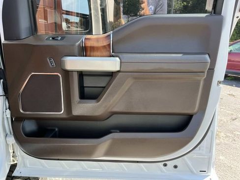 Used 2022 Ford F350 King Ranch AWD/4WD image 25