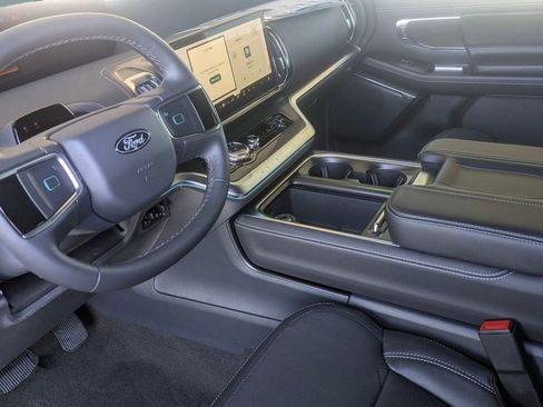 New 2026 Ford Expedition Max Platinum w/ Stealth Appearance Package image 4