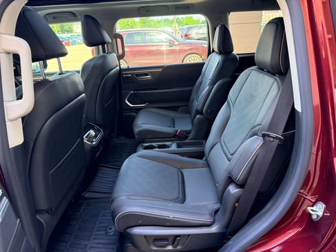 Used 2025 INFINITI QX80 Luxe RWD image 28