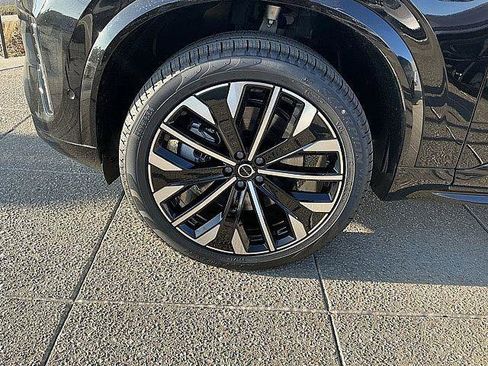 New 2026 Volvo XC90 T8 Ultra w/ Protection Package Premier AWD/4WD image 12