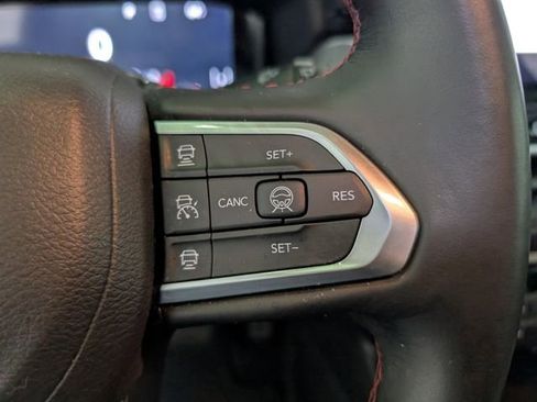 Used 2022 Jeep Compass Trailhawk w/ Trailhawk Elite Group image 19