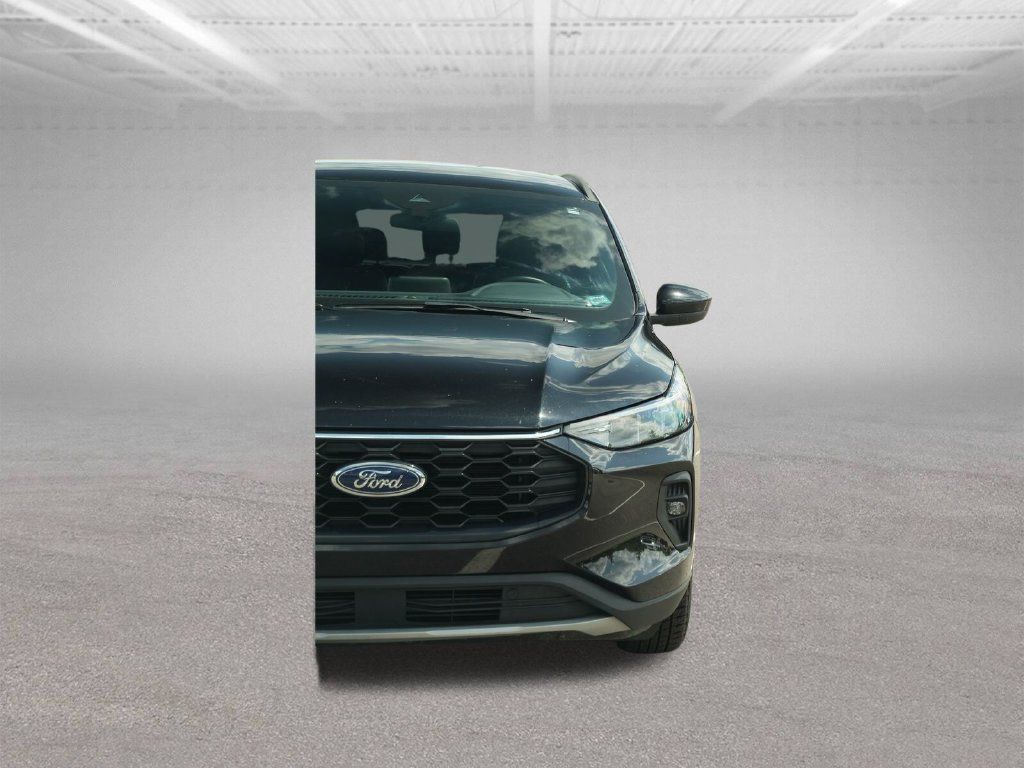 Used 2025 Ford Escape ST-Line Select AWD/4WD image 43
