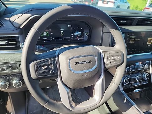 Used 2024 GMC Yukon Denali w/ Max Trailering Package AWD/4WD image 9