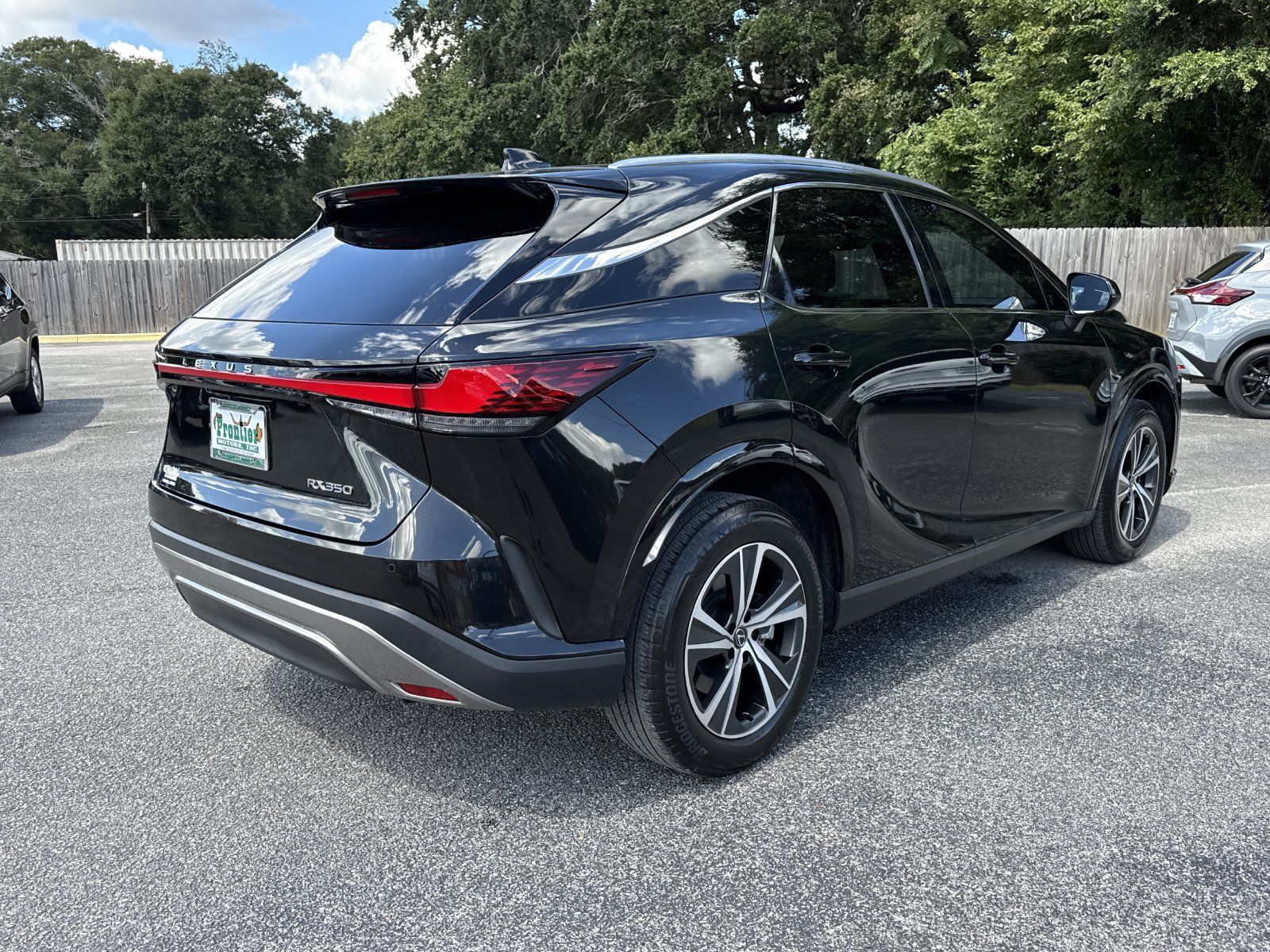 Used 2025 Lexus RX 350 Premium w/ Accessory Package (K3) FWD image 5