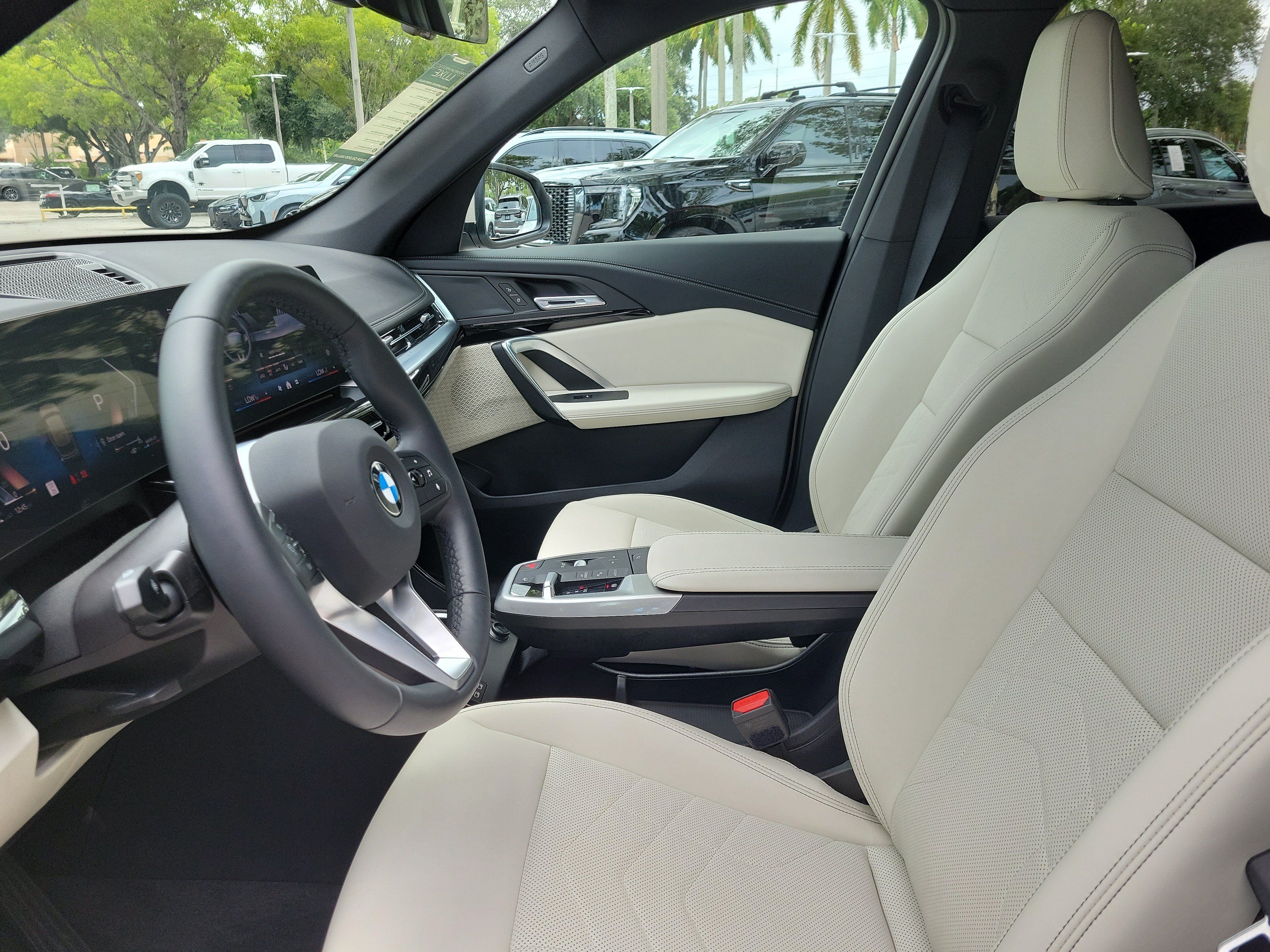Used 2026 BMW X1 xDrive28i AWD/4WD image 11