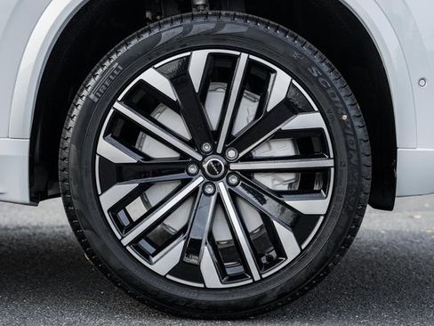 New 2026 Volvo XC90 B6 Ultra image 16