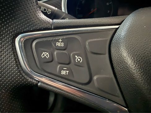 Used 2020 Chevrolet Malibu LT FWD image 18