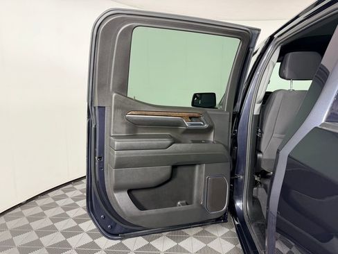 Used 2023 GMC Sierra 1500 SLE image 30