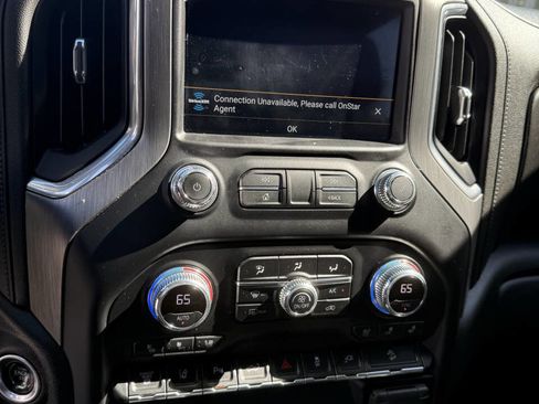 Used 2021 GMC Sierra 2500 Denali w/ Denali Ultimate Package image 11