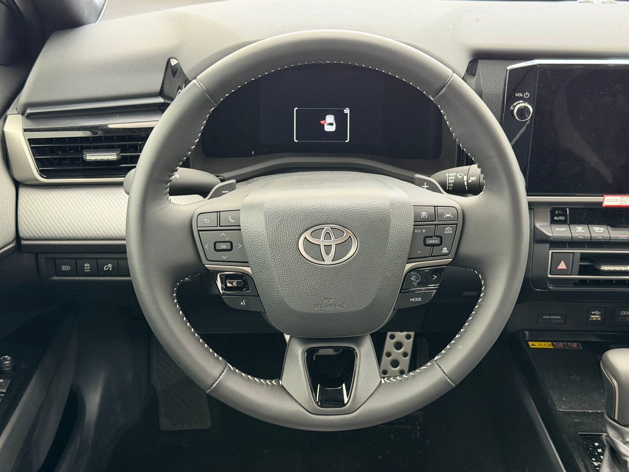 Used 2026 Toyota Camry SE w/ Multimedia Upgrade Package FWD image 11