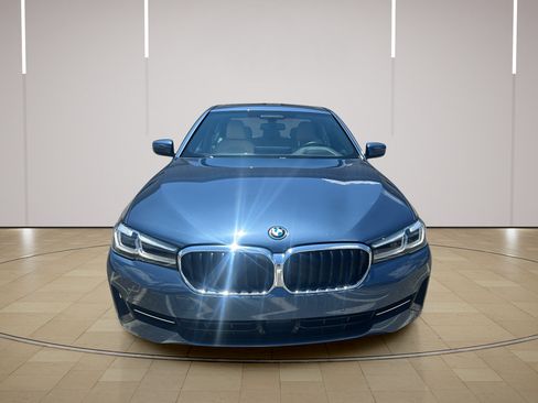 Used 2023 BMW 530e w/ Premium Package RWD image 10