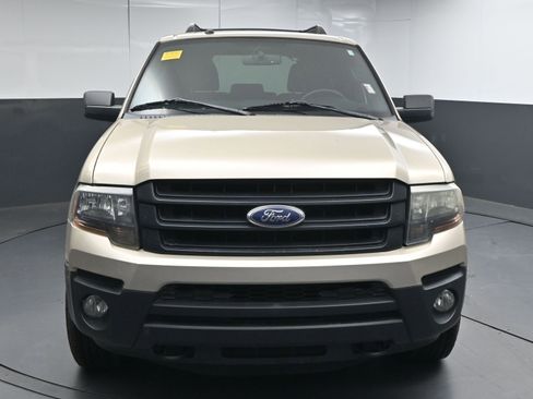 Used 2017 Ford Expedition XL image 2