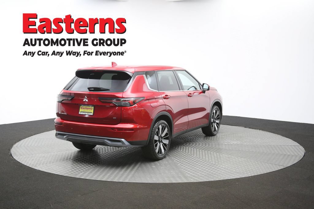 Used 2025 Mitsubishi Outlander SE AWD/4WD image 42