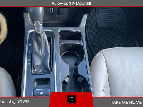 Used 2017 Ford Escape Titanium w/ Equipment Group 301A AWD/4WD image 16