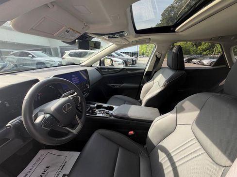 Used 2024 Lexus NX 350 AWD image 2
