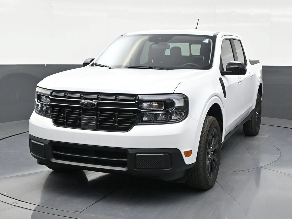Used 2024 Ford Maverick Lariat w/ Black Appearance Package FWD image 8