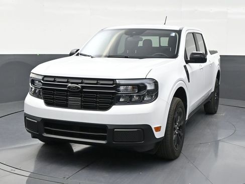 Used 2024 Ford Maverick Lariat w/ Black Appearance Package FWD image 8