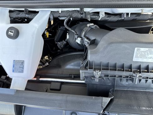 New 2026 GMC Savana 3500 w/ Driver Convenience Package image 26