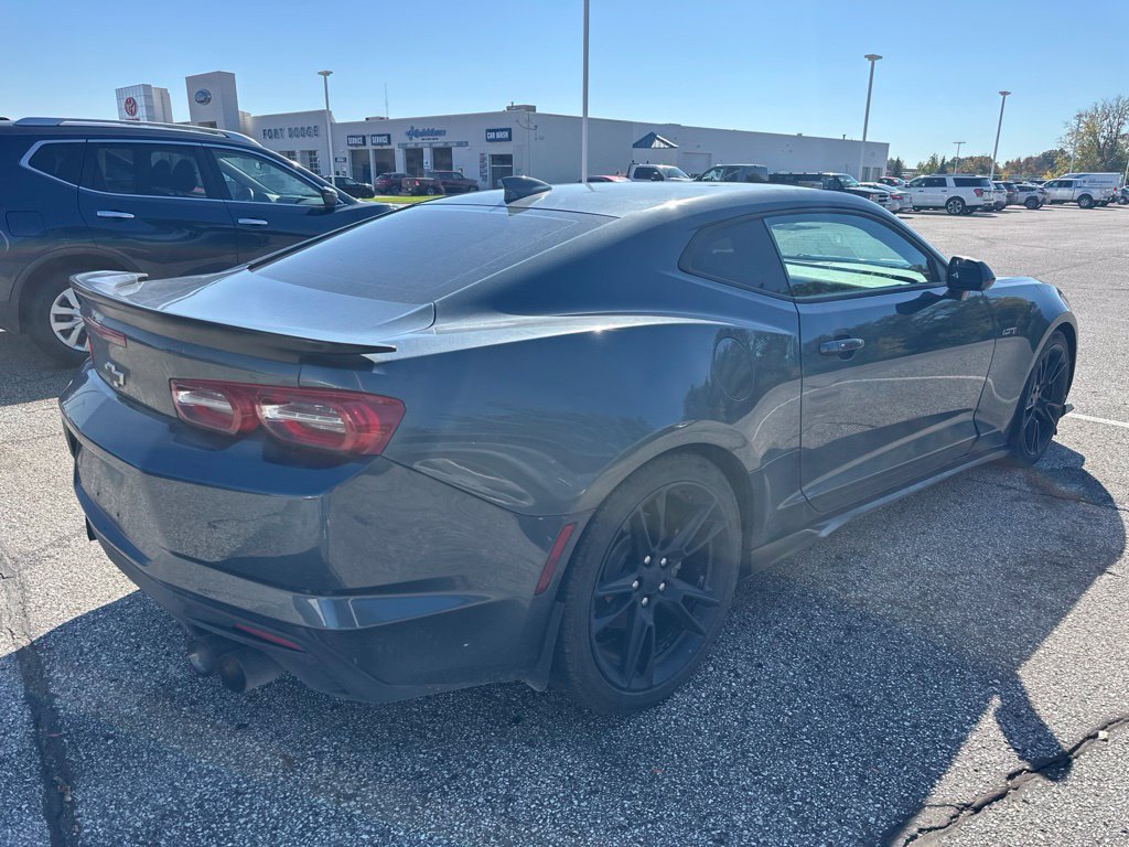 Used 2021 Chevrolet Camaro LT RWD image 5