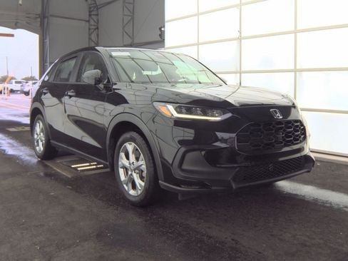 Used 2023 Honda HR-V LX image 4