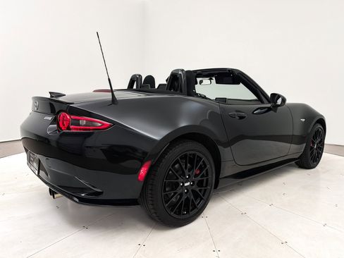 Used 2016 MAZDA MX-5 Miata Club w/ Brembo/BBS Package image 16