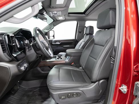 Used 2025 GMC Sierra 2500 SLT w/ SLT Premium Package AWD/4WD image 17