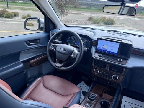 Used 2024 Ford Maverick Lariat image 13