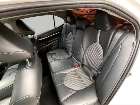 Used 2021 Toyota Camry SE image 26