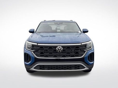 Used 2025 Volkswagen Atlas Cross Sport SE FWD image 11