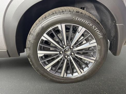 New 2026 Nissan Pathfinder Platinum AWD/4WD image 30