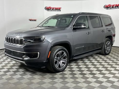 Used 2024 Jeep Wagoneer Series II w/ Flexible Seating Group image 5