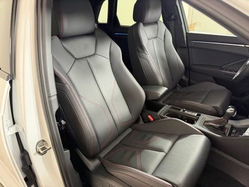 Used 2025 Audi Q3 2.0T Premium Plus w/ Premium Plus Package image 24