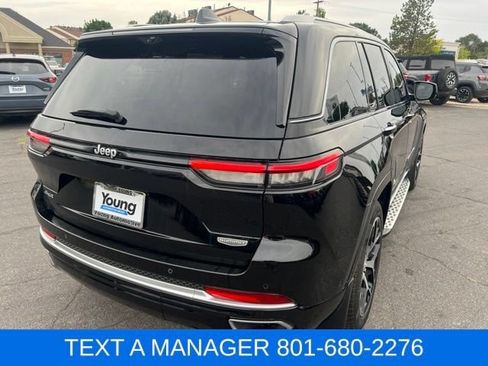 Used 2022 Jeep Grand Cherokee Summit AWD/4WD image 5