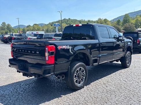 Used 2025 Ford F250 Platinum w/ Platinum Plus Package AWD/4WD image 9