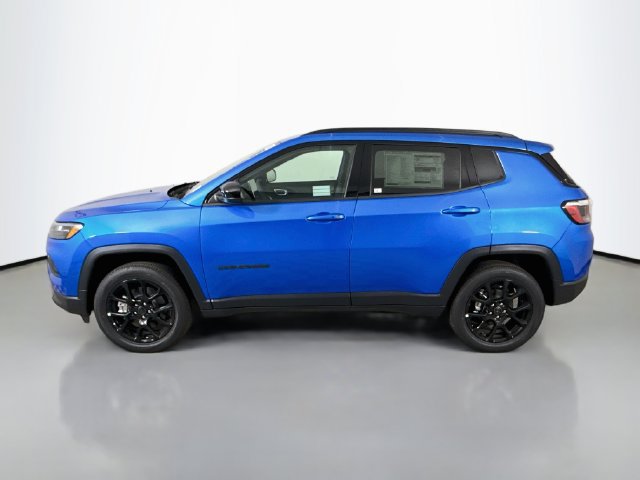 New 2026 Jeep Compass Latitude AWD/4WD image 4