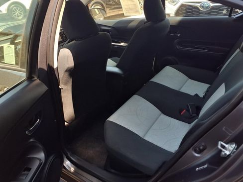 Used 2016 Toyota Prius C Two FWD image 16